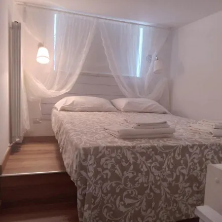 A Casa Di Antonella 住宿加早餐酒店 斯考里