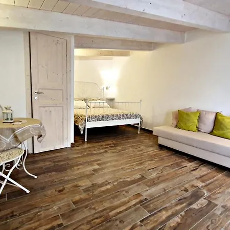 A Casa Di Antonella Panzió 3*